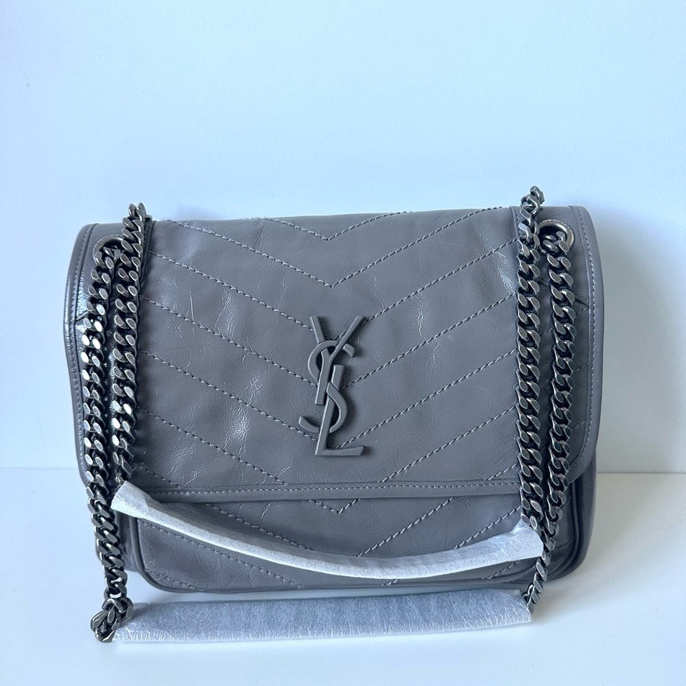 - Auth Saint Laurent Niki fog medium bag
